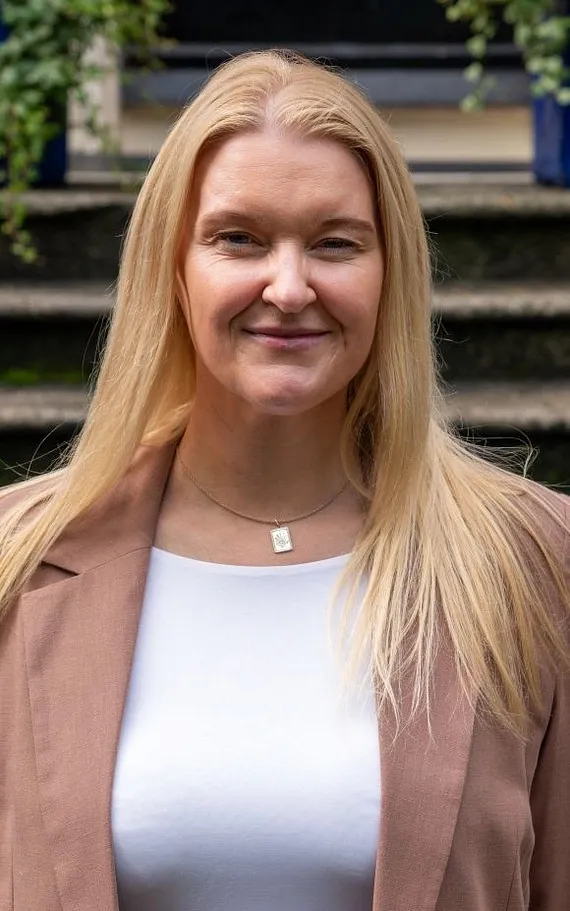 Laura McCaffrey - DNG Financial Services